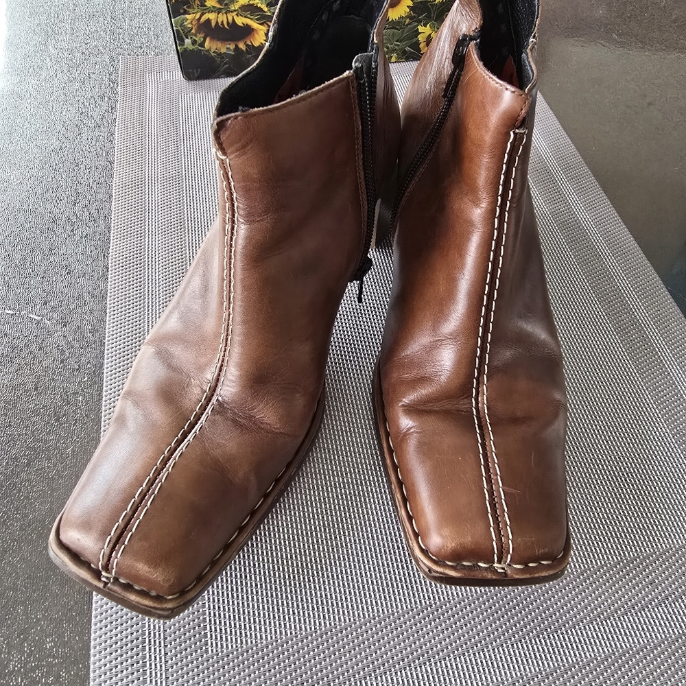 Rieker Tan Leather Boots EUC